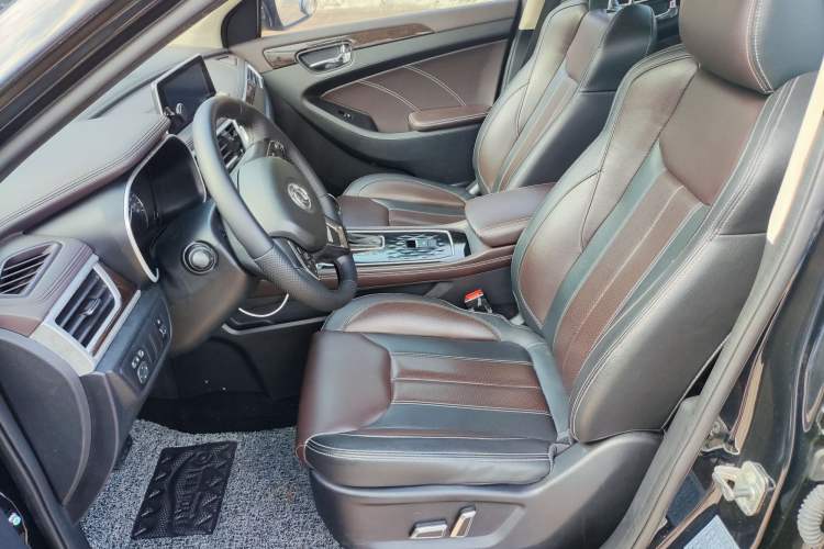 Used Dongfeng Fengon 580 2020 1.5T CVT Luxury Edition Interior 1