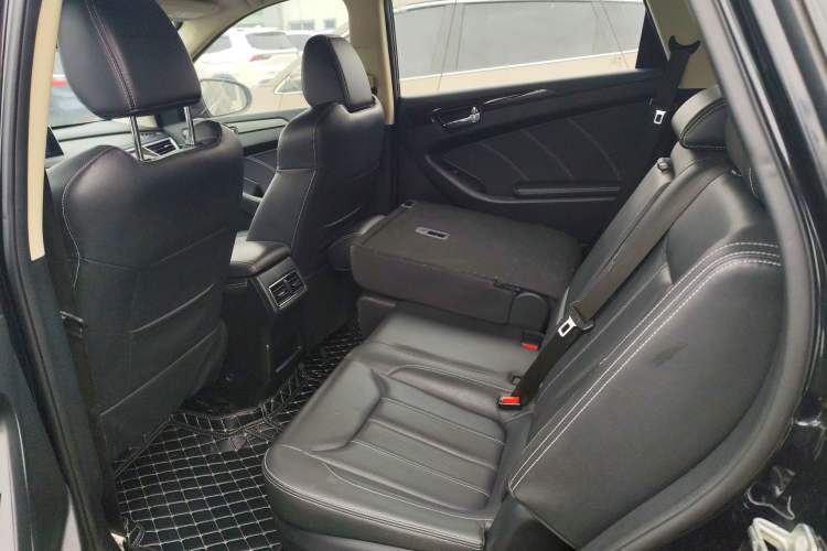 Used Dongfeng Fengon 580 2020 1.5T CVT Luxury Edition Interior 1
