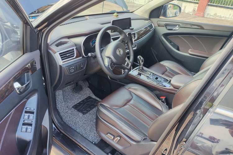Used Dongfeng Fengon 580 2020 1.5T CVT Luxury Edition Interior 2