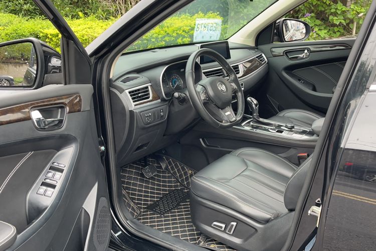 Used Dongfeng Fengon 580 2020 1.5T CVT Luxury Edition Interior 2