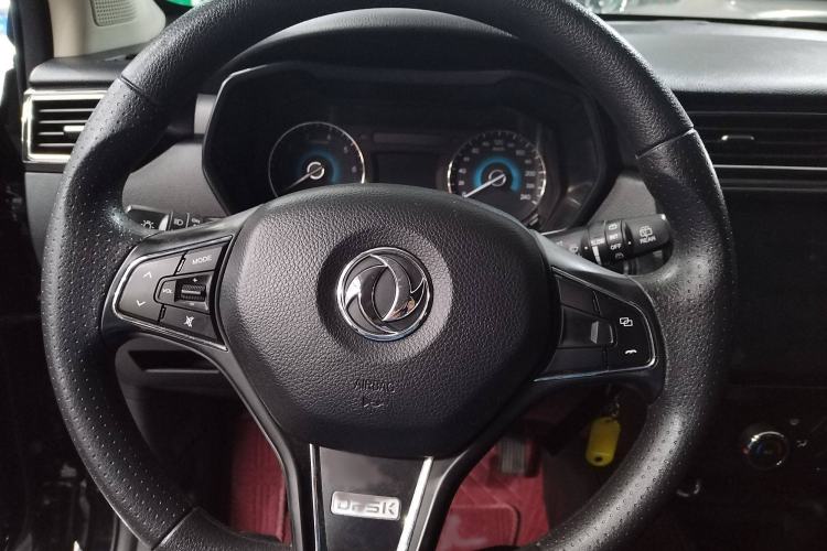 Used Dongfeng Fengon 580 2020 1.8L Manual Comfort Model Interior 2