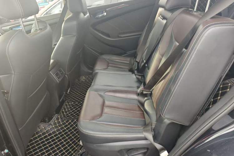 Used Dongfeng Fengon 580 2020 1.5T CVT Luxury Edition Interior 5