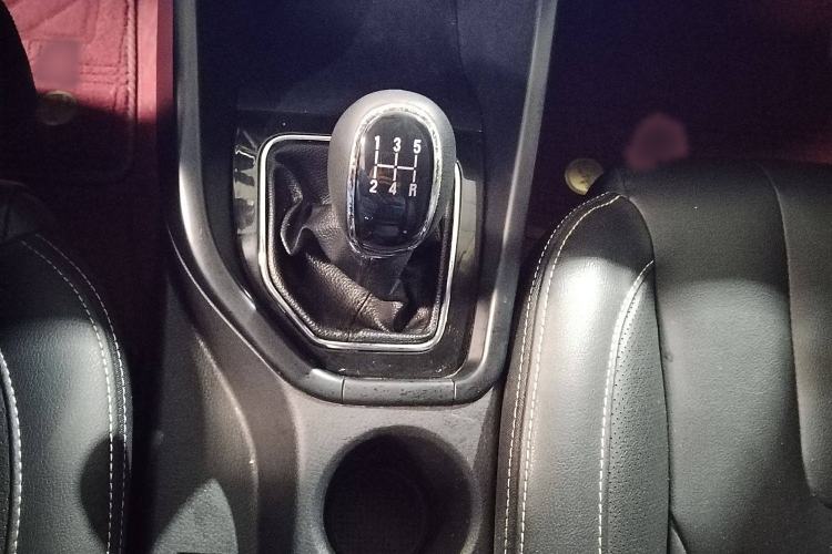Used Dongfeng Fengon 580 2020 1.8L Manual Comfort Model Interior 5