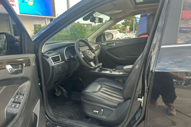 Used Dongfeng Fengon 580 2020 1.5T CVT Luxury Edition Interior 6