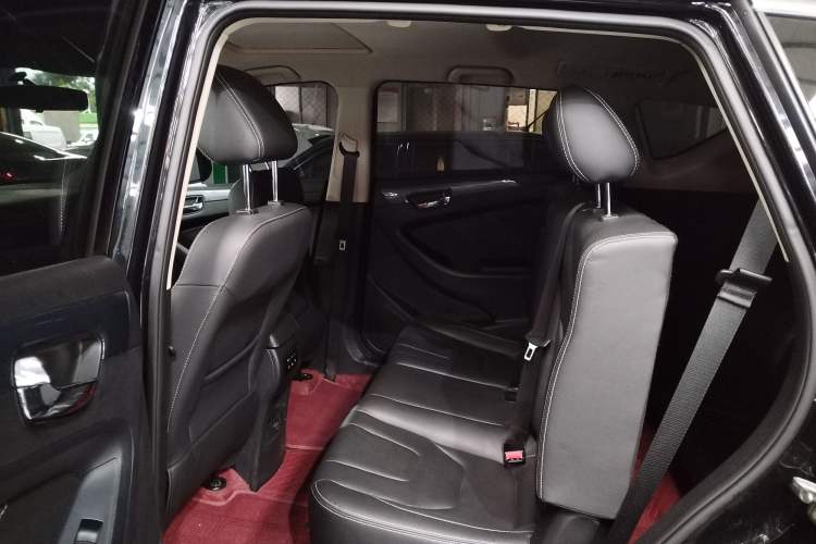 Used Dongfeng Fengon 580 2020 1.8L Manual Comfort Model Interior 7