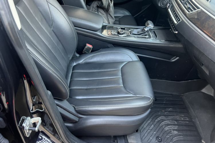 Used Dongfeng Fengon 580 2020 1.5T CVT Luxury Edition Interior 9