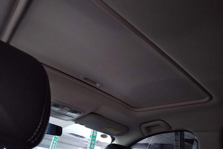 Used Dongfeng Fengon 580 2020 1.8L Manual Comfort Model Interior 9