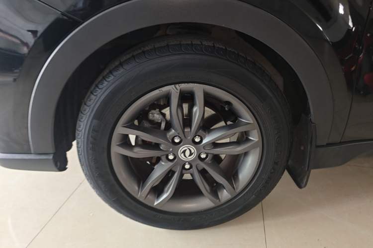 Used Dongfeng Fengon 580 2020 1.5T CVT Luxury Edition Left Front Wheel Hub