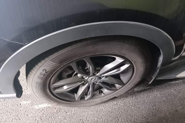 Used Dongfeng Fengon 580 2020 1.5T CVT Luxury Edition Left Front Wheel Hub