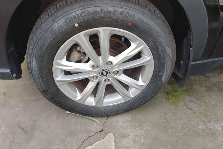 Used Dongfeng Fengon 580 2020 1.8L Manual Comfort Model Left Front Wheel Hub