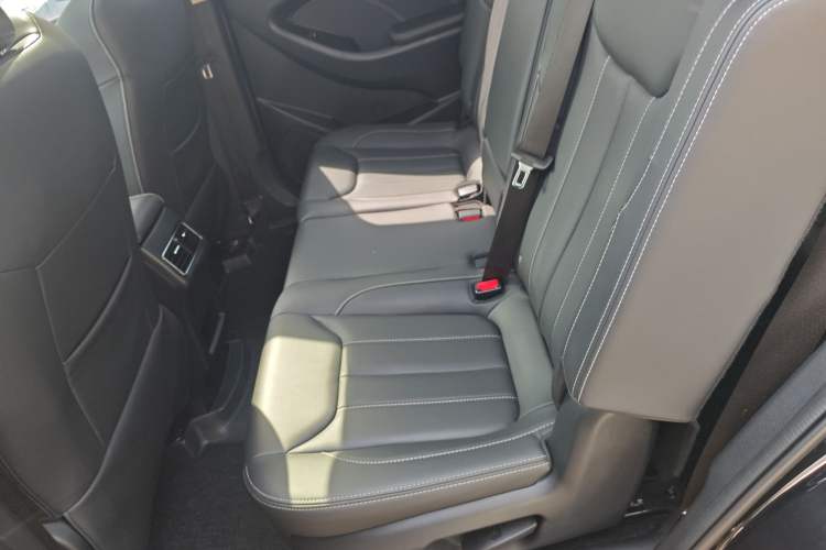 Used Dongfeng Fengon 580 2020 1.5T CVT Luxury Edition Left Rear Seat