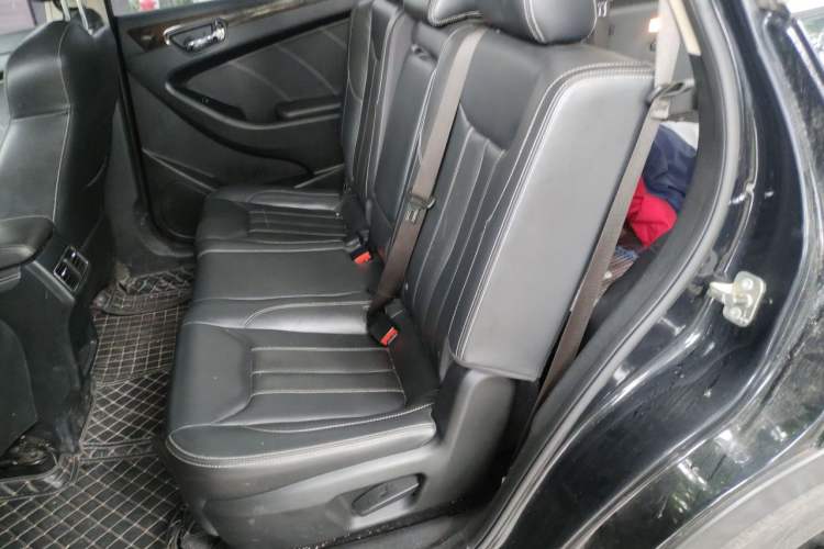 Used Dongfeng Fengon 580 2020 1.5T CVT Luxury Edition Left Rear Seat