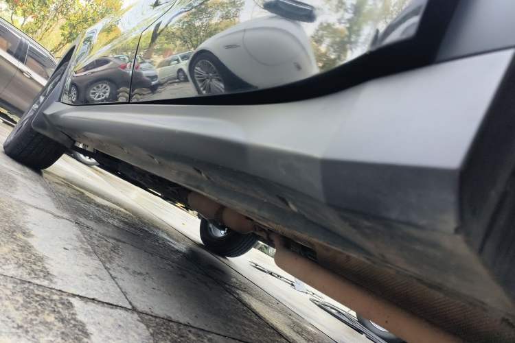 Used Dongfeng Fengon 580 2020 1.5T CVT Luxury Edition Left Side Sill