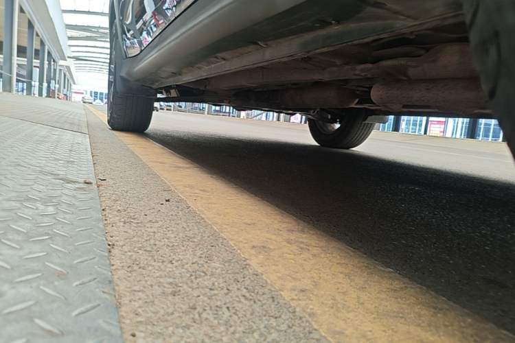 Used Dongfeng Fengon 580 2020 1.5T Manual Luxury Version Left Side Sill