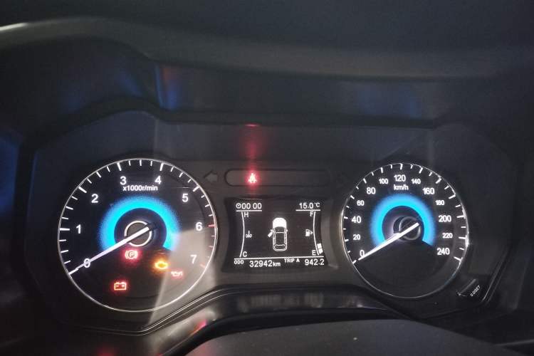 Used Dongfeng Fengon 580 2020 1.8L Manual Comfort Model Odometer Close Up
