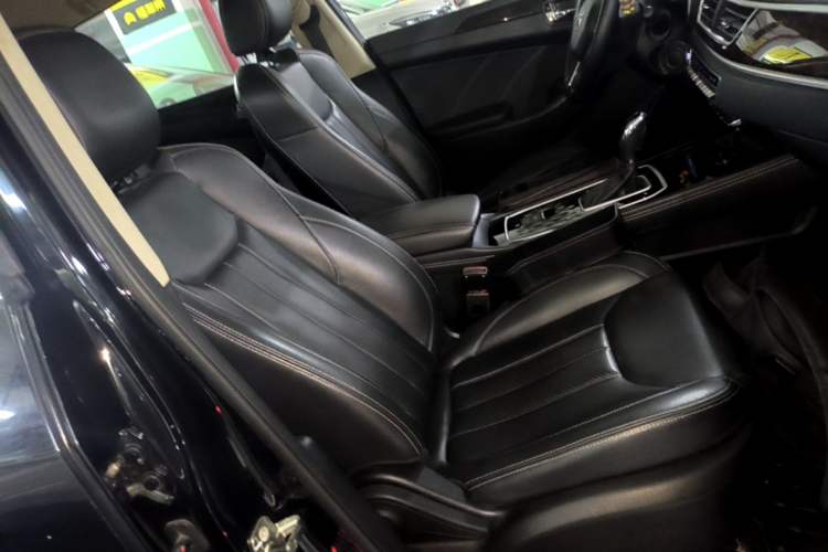 Used Dongfeng Fengon 580 2020 1.5T CVT Luxury Edition Right Front Seat