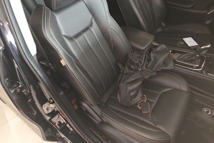 Used Dongfeng Fengon 580 2020 1.5T CVT Luxury Edition Right Front Seat
