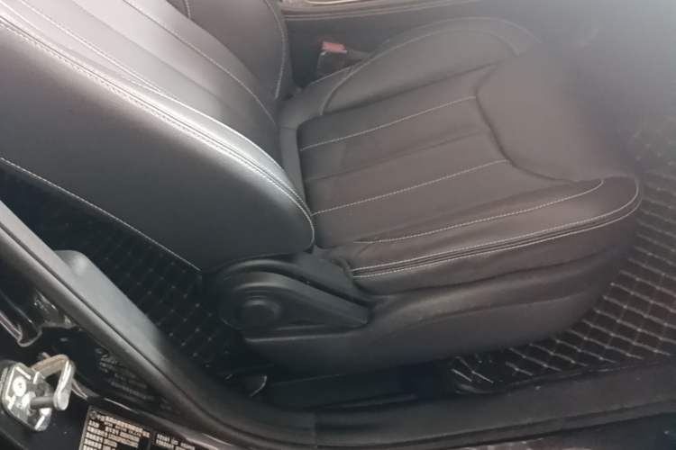 Used Dongfeng Fengon 580 2020 1.5T CVT Luxury Edition Right Front Seat