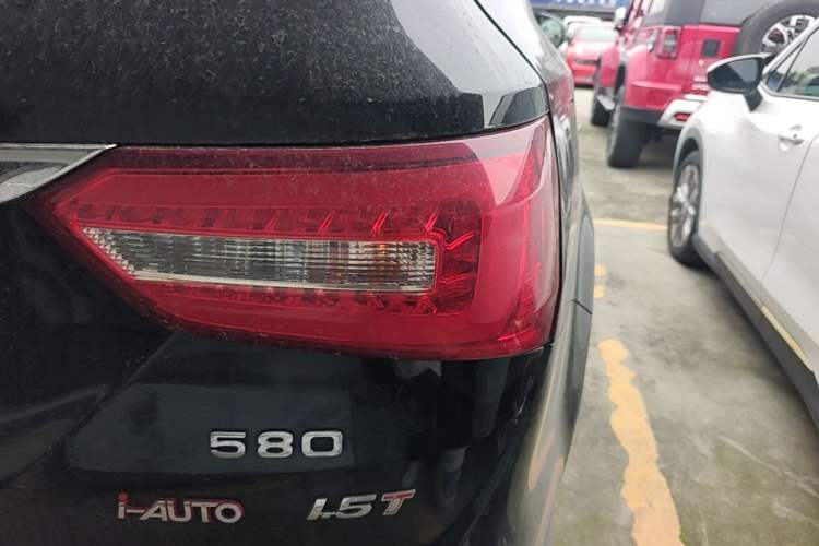 Used Dongfeng Fengon 580 2020 1.5T CVT Luxury Edition Right Rear Taillight