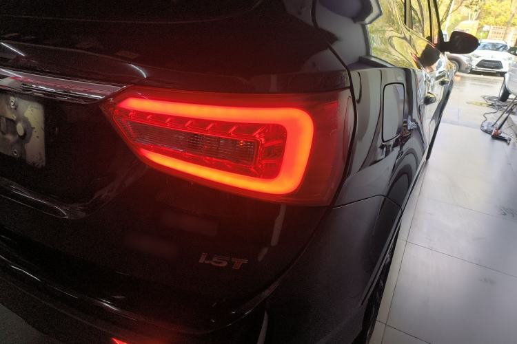 Used Dongfeng Fengon 580 2020 1.5T CVT Luxury Edition Right Rear Taillight
