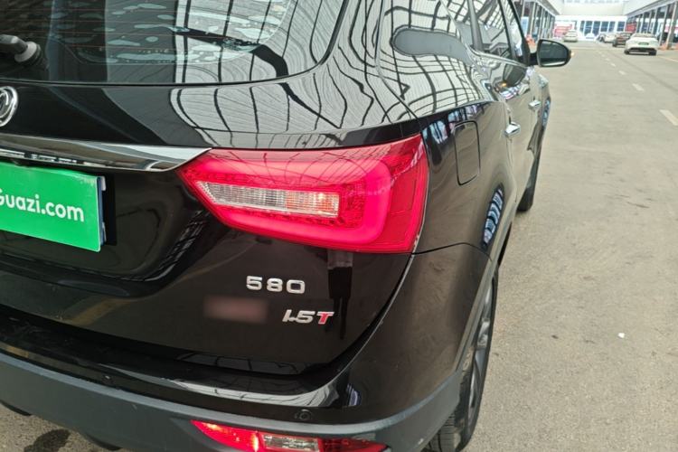 Used Dongfeng Fengon 580 2020 1.5T Manual Luxury Version Right Rear Taillight