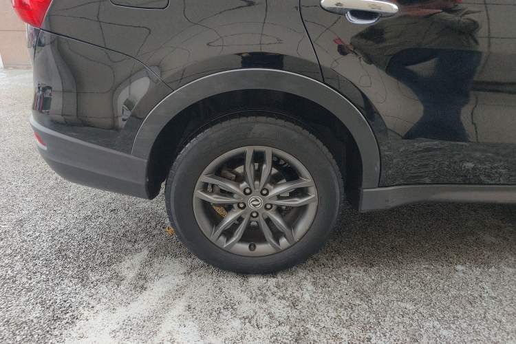 Used Dongfeng Fengon 580 2020 1.5T CVT Luxury Edition Right Rear Wheel Hub