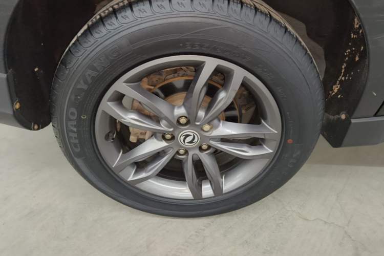 Used Dongfeng Fengon 580 2020 1.5T CVT Luxury Edition Right Rear Wheel Hub