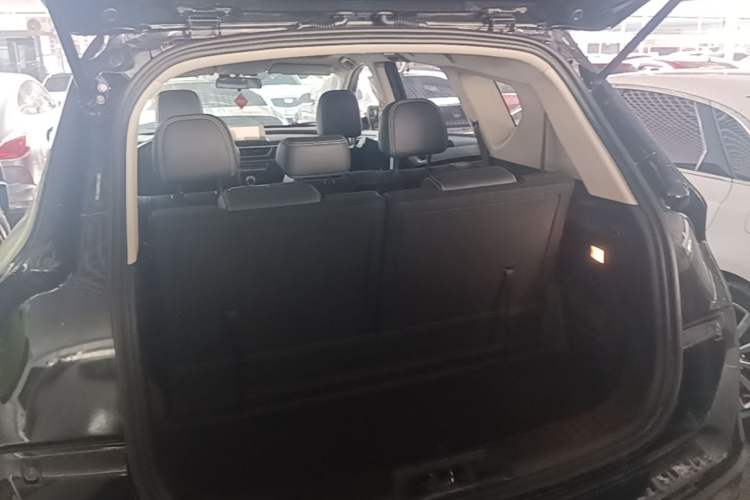 Used Dongfeng Fengon 580 2020 1.5T CVT Luxury Edition Trunk