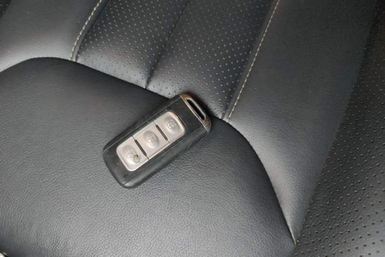 Used Dongfeng Fengon 580 2020 1.5T CVT Luxury Edition Vehicle Key