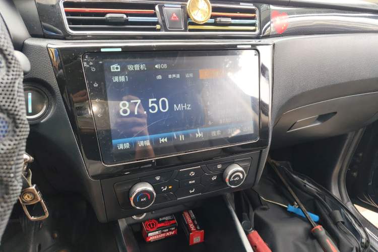 Used Dongfeng Fengon 580 2020 1.8L Manual Comfort Model Audio And AC Panel