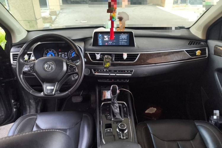 Used Dongfeng Fengon 580 2020 1.5T CVT Luxury Edition Center Console