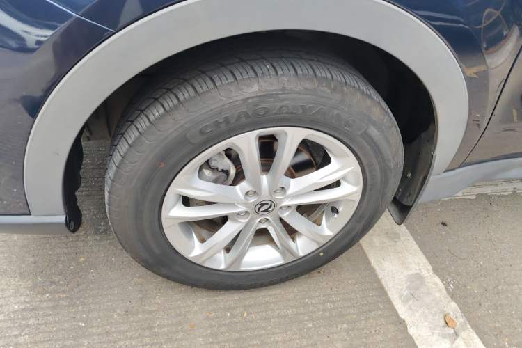 Used Dongfeng Fengon 580 2020 1.8L Manual Comfort Model Left Front Wheel Hub