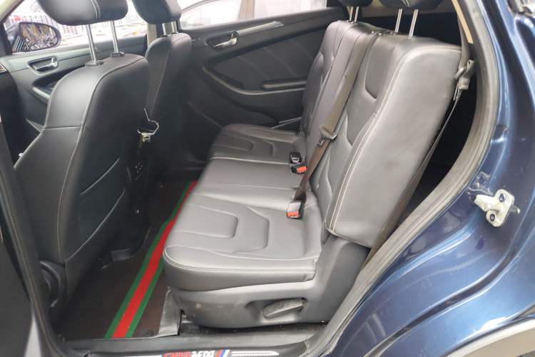 Used Dongfeng Fengon 580 2020 1.8L Manual Comfort Model Left Rear Seat