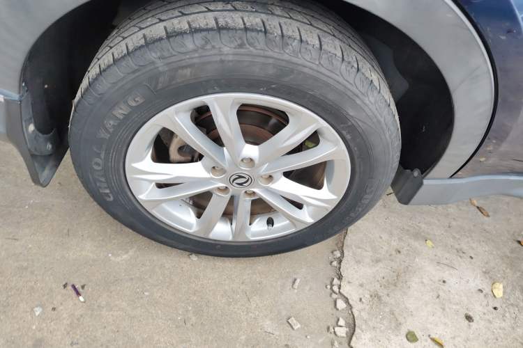 Used Dongfeng Fengon 580 2020 1.8L Manual Comfort Model Right Rear Wheel Hub