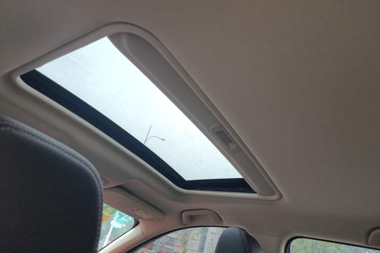 Used Dongfeng Fengon 580 2020 1.5T CVT Luxury Edition Headliner