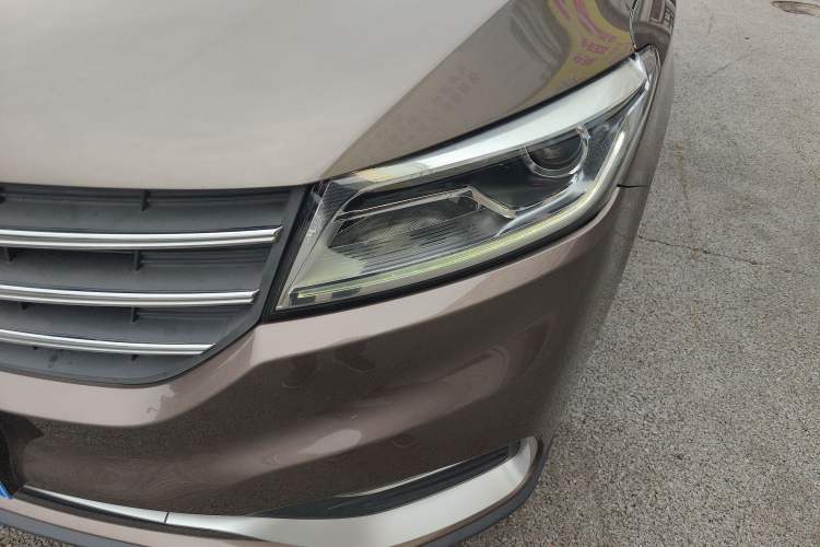 Used Dongfeng Fengon 580 2020 1.5T CVT Luxury Edition Left Front Headlight