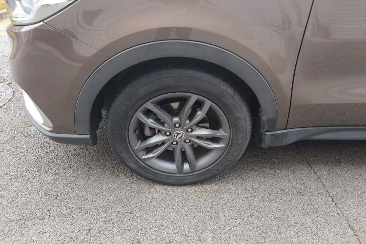 Used Dongfeng Fengon 580 2020 1.5T CVT Luxury Edition Left Front Wheel Hub