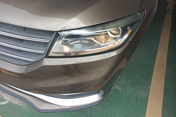 Used Dongfeng Fengon 580 2020 1.5T CVT Luxury Edition Left Front Headlight