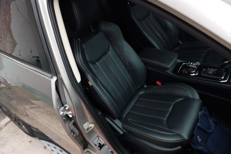 Used Dongfeng Fengon 580 2020 1.5T CVT Luxury Edition Right Front Seat