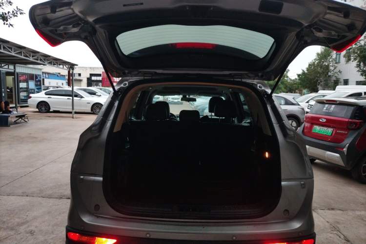 Used Dongfeng Fengon 580 2020 1.5T CVT Luxury Edition Trunk