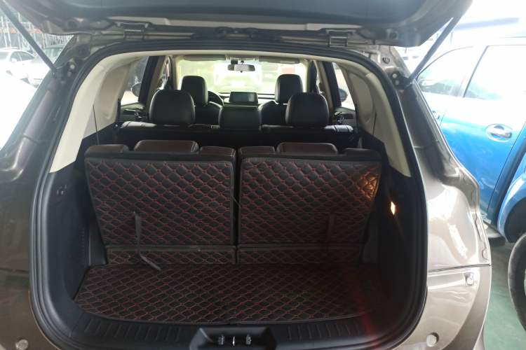 Used Dongfeng Fengon 580 2020 1.5T CVT Luxury Edition Trunk