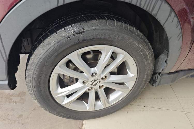 Used Dongfeng Fengon 580 2020 1.8L Manual Comfort Model Left Front Wheel Hub