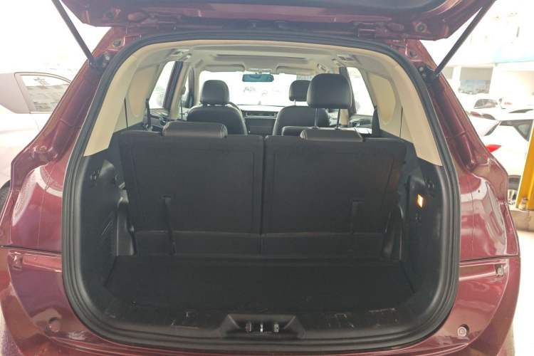 Used Dongfeng Fengon 580 2020 1.8L Manual Comfort Model Trunk