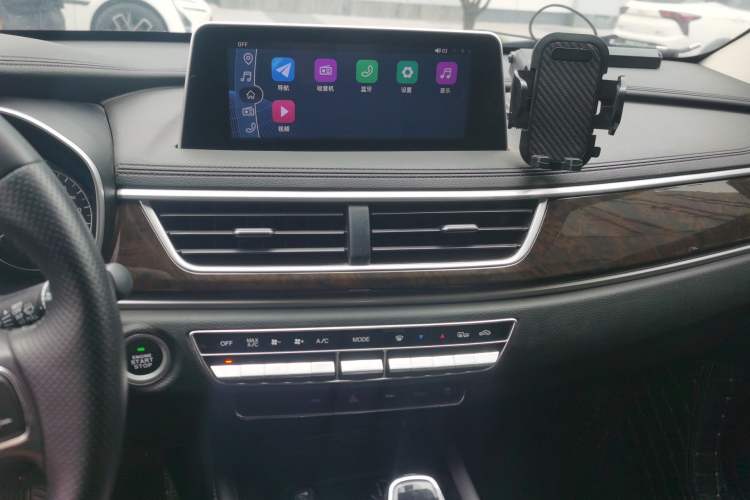 Used Dongfeng Fengon 580 2020 1.5T CVT Luxury Edition Audio And AC Panel