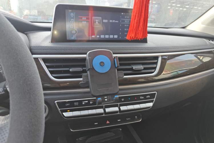 Used Dongfeng Fengon 580 2020 1.5T Manual Luxury Version Audio And AC Panel