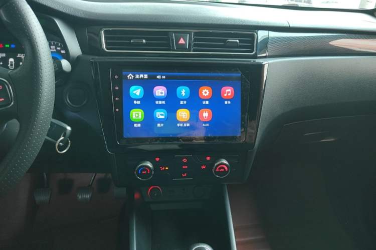Used Dongfeng Fengon 580 2020 1.8L Manual Comfort Model Audio And AC Panel