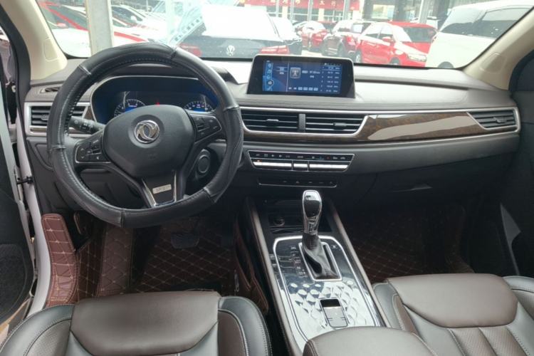 Used Dongfeng Fengon 580 2020 1.5T CVT Luxury Edition Center Console
