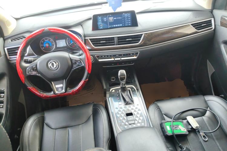 Used Dongfeng Fengon 580 2020 1.5T CVT Luxury Edition Center Console
