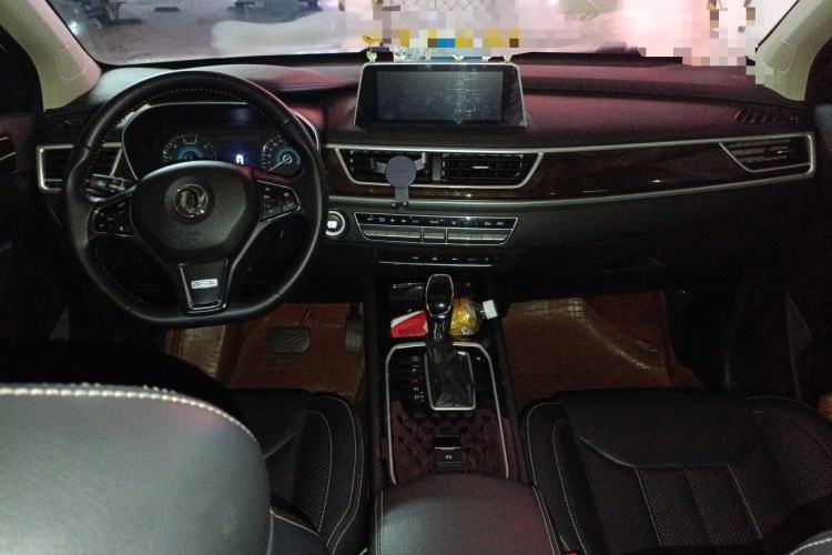 Used Dongfeng Fengon 580 2020 1.5T CVT Luxury Edition Center Console