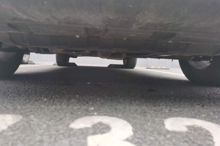 Used Dongfeng Fengon 580 2020 1.5T CVT Luxury Edition Chassis Front
